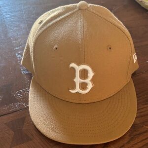 New Era Tan and Black 59FIFTY Cap